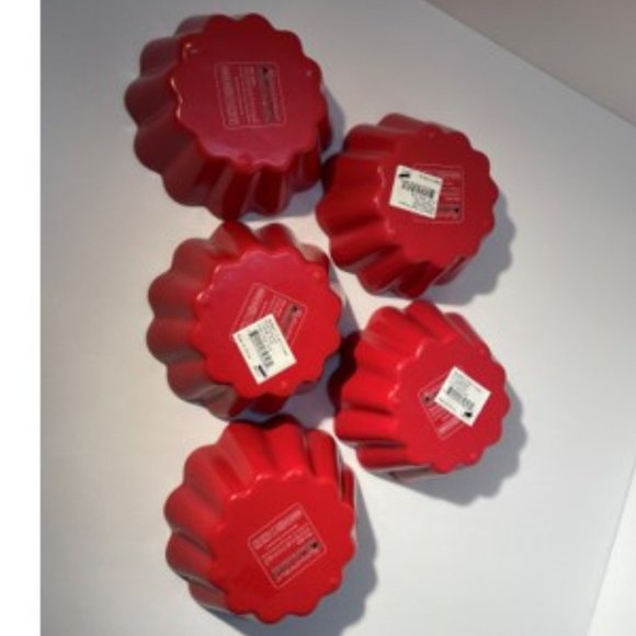 New Maxwell & Williams, Non-Stick Microstoven 5 In. Fluted Flan Pan, Set of 5 - Picture 2 of 8